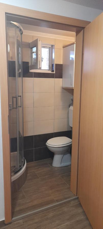 Studio Apartman Dezire Buje Ngoại thất bức ảnh