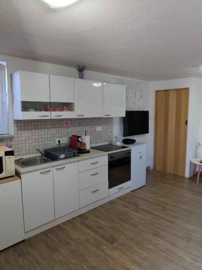 Studio Apartman Dezire Buje Ngoại thất bức ảnh